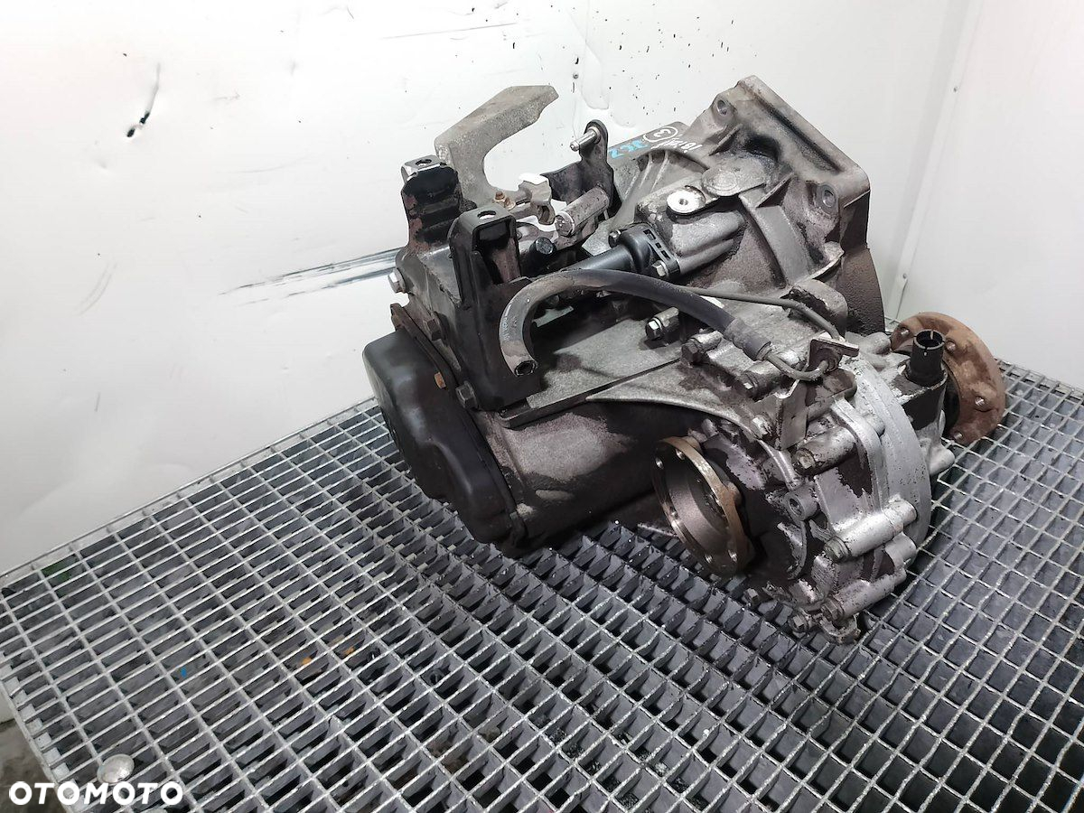 SKRZYNIA BIEGÓW MANUALNA SEAT IBIZA III JCZ 1.4 TDI - 6