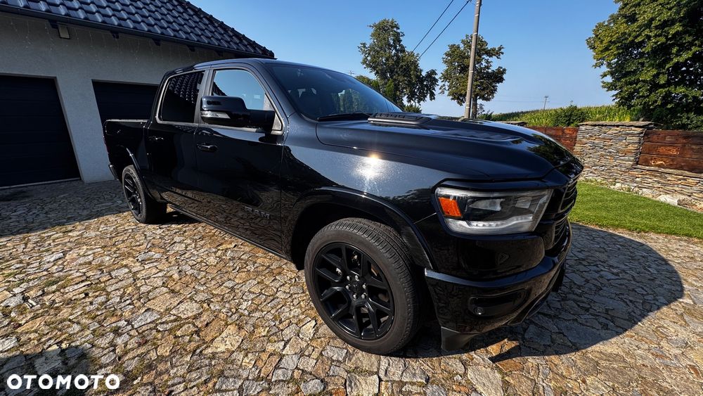 RAM 1500 5.7 eTorque Crew Cab Shortbed Laramie Black - 4