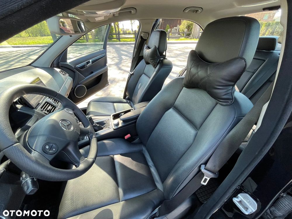 Mercedes-Benz Klasa C 200 CDI DPF Elegance - 13