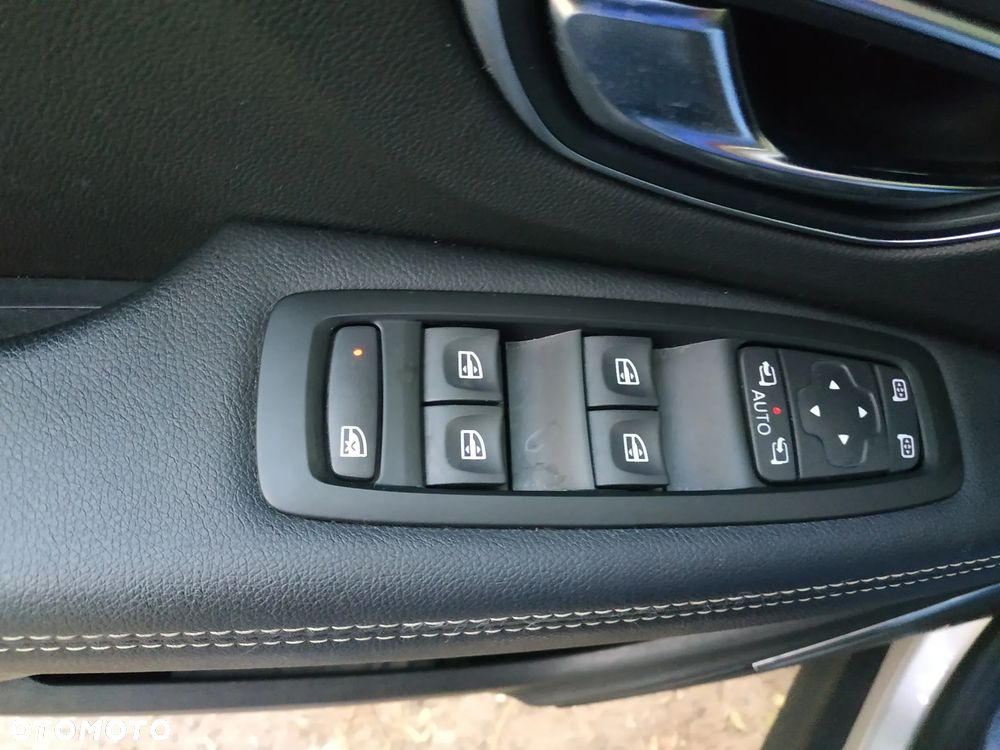 Renault Scenic TCe 140 GPF EDC BOSE EDITION - 11