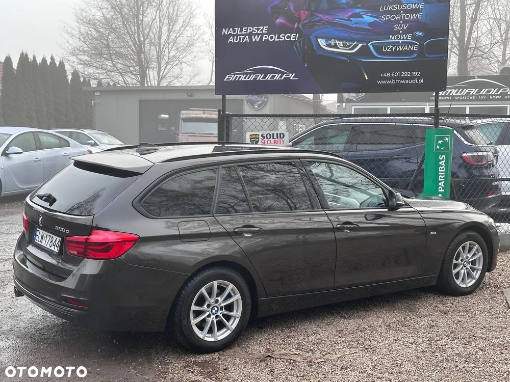 BMW Seria 3 320d Sport Line - 13