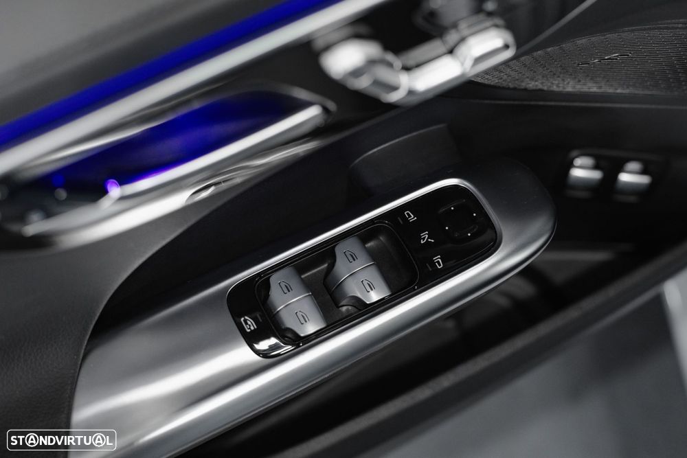 Mercedes-Benz C 300 e T 9G-TRONIC AMG Line - 34