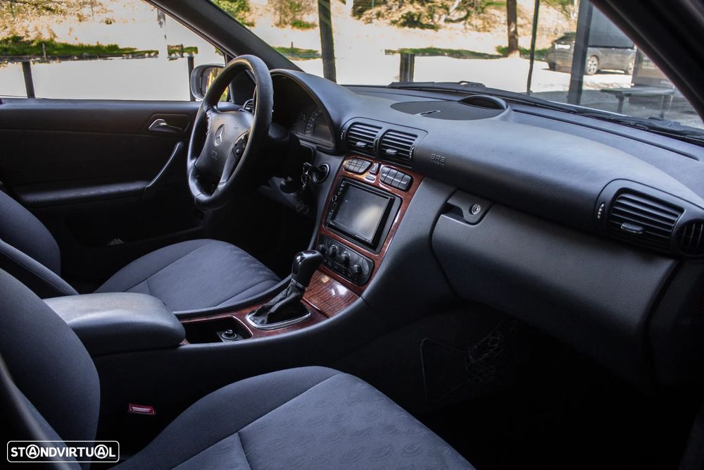 Mercedes-Benz C 220 - 23