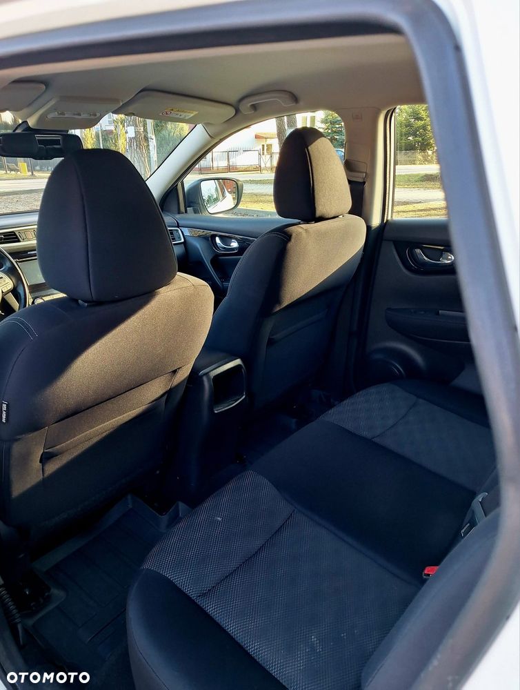 Nissan Qashqai 1.2 DIG-T N-Vision - 8