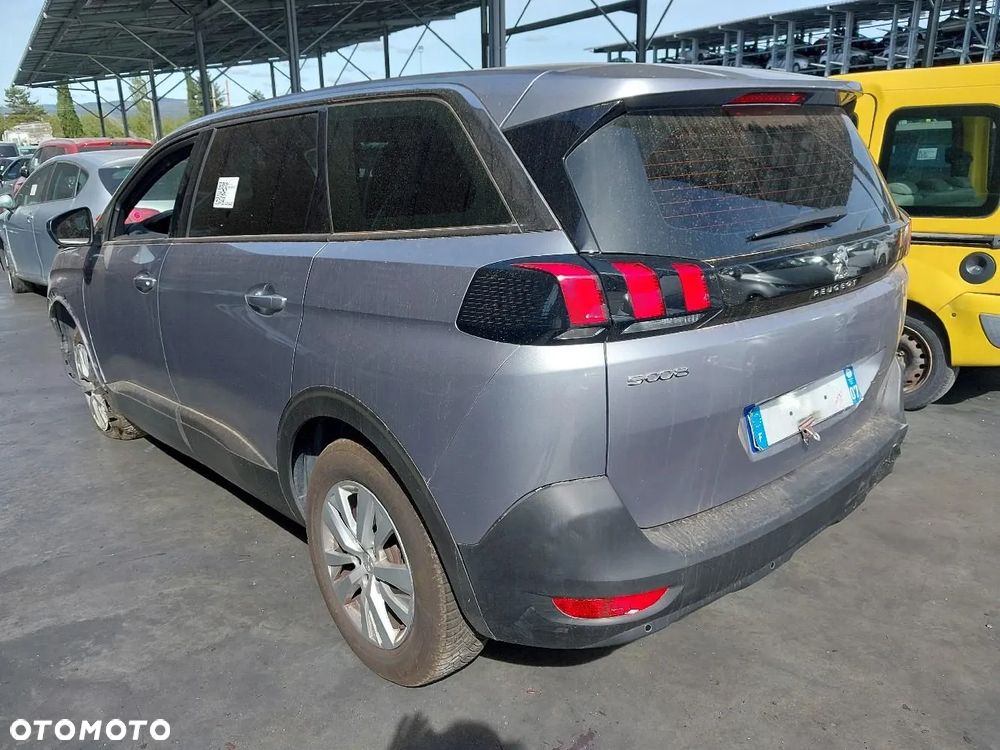 Peugeot 5008 - 7