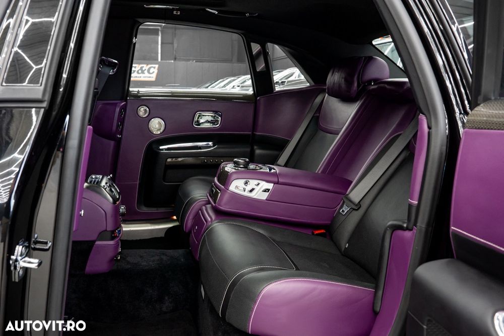 Rolls-Royce Ghost Black Badge - 18