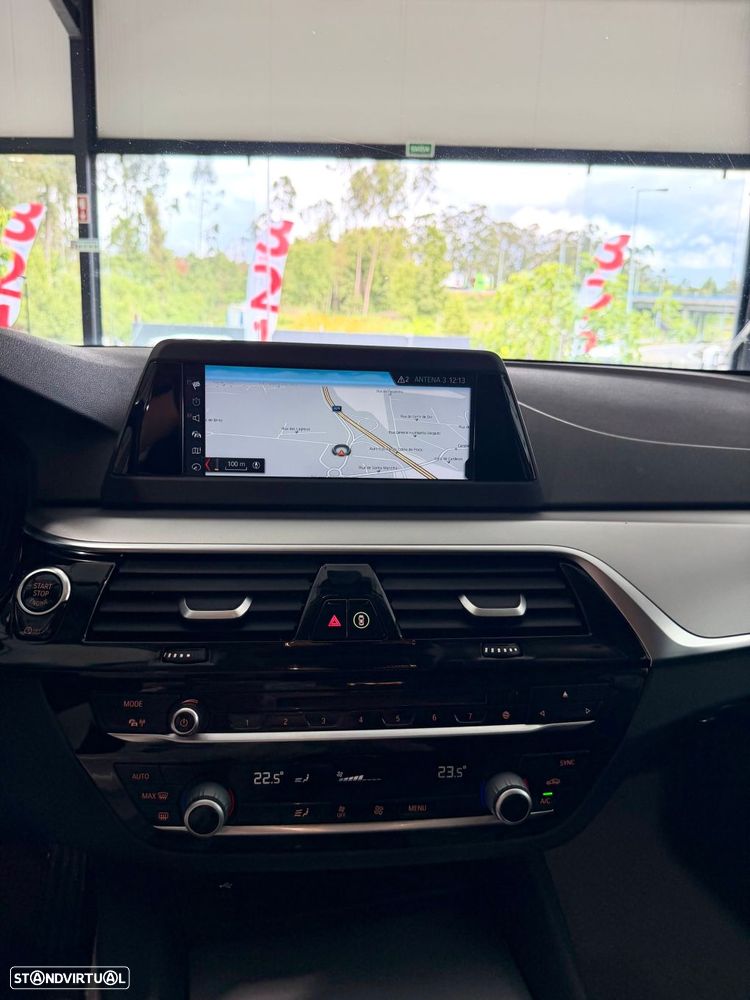 BMW 520 d Line Luxury - 29