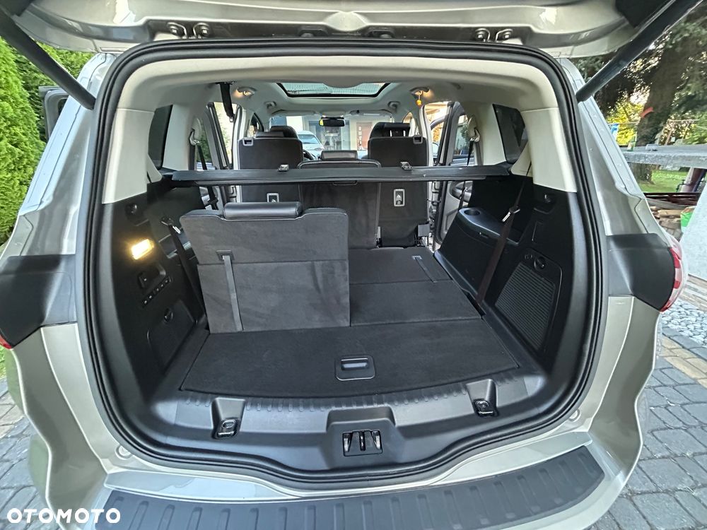 Ford S-Max - 28