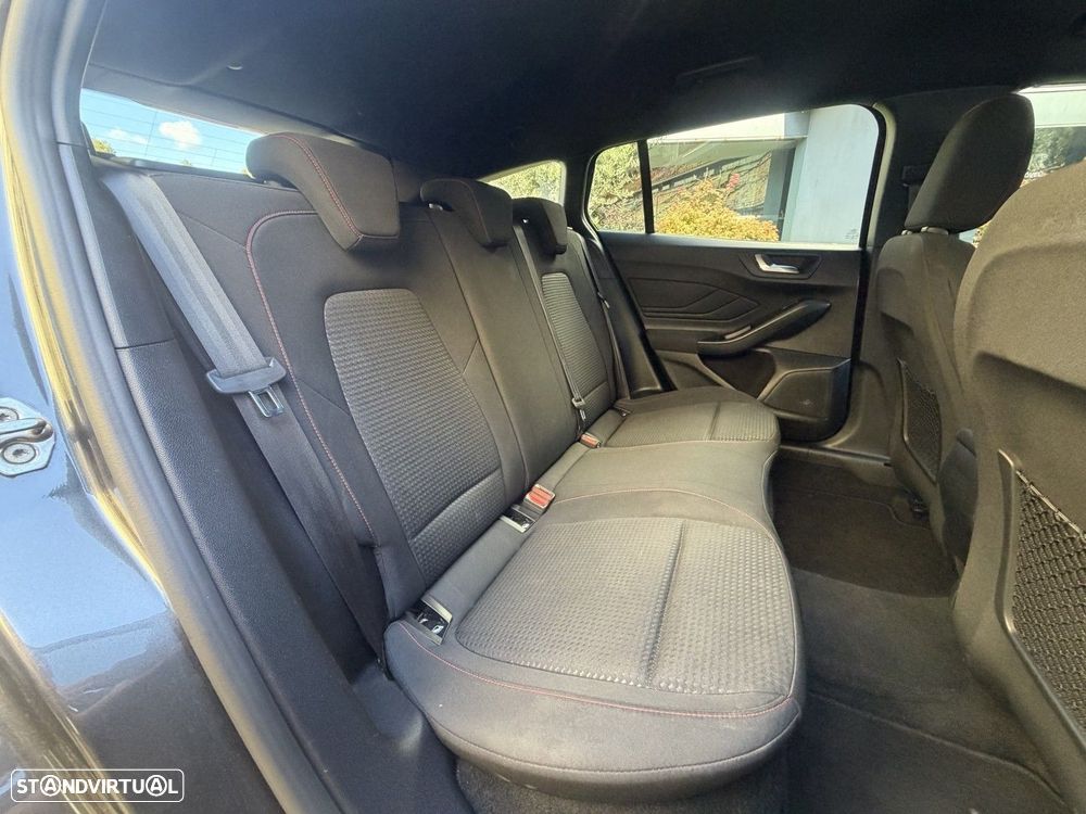 Ford Focus 1.5 TDCi EcoBlue ST-Line - 16