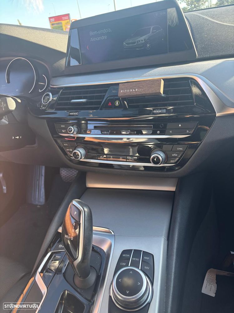 BMW 520 d Line Luxury Auto - 8