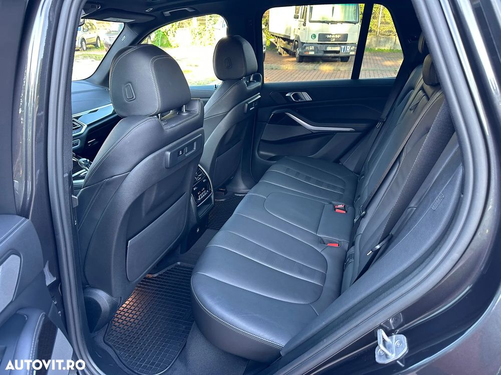 BMW X5 xDrive40i - 13