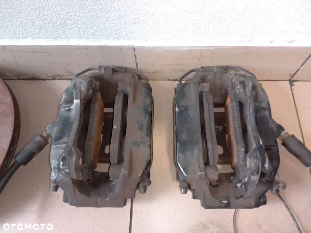 Zaciski hamulcowe BREMBO BMW 7 E38 728i - 1