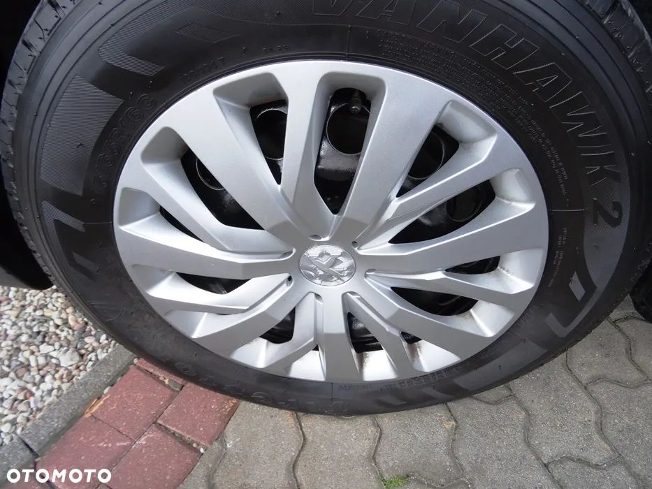 Peugeot Rifter 1.5 BlueHDI Active - 24