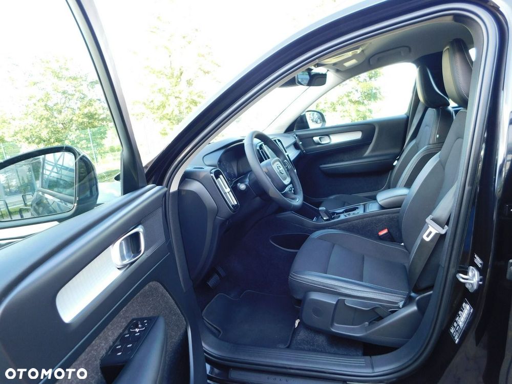 Volvo XC 40 D3 Momentum Pro - 14