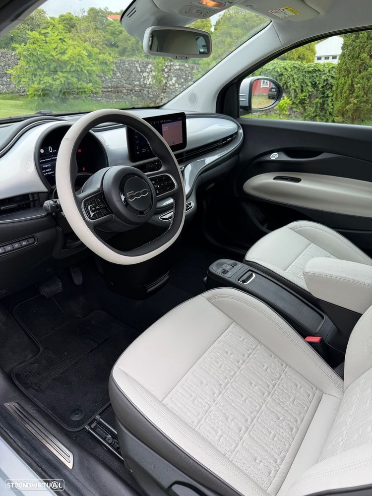 Fiat 500e La Prima - 10