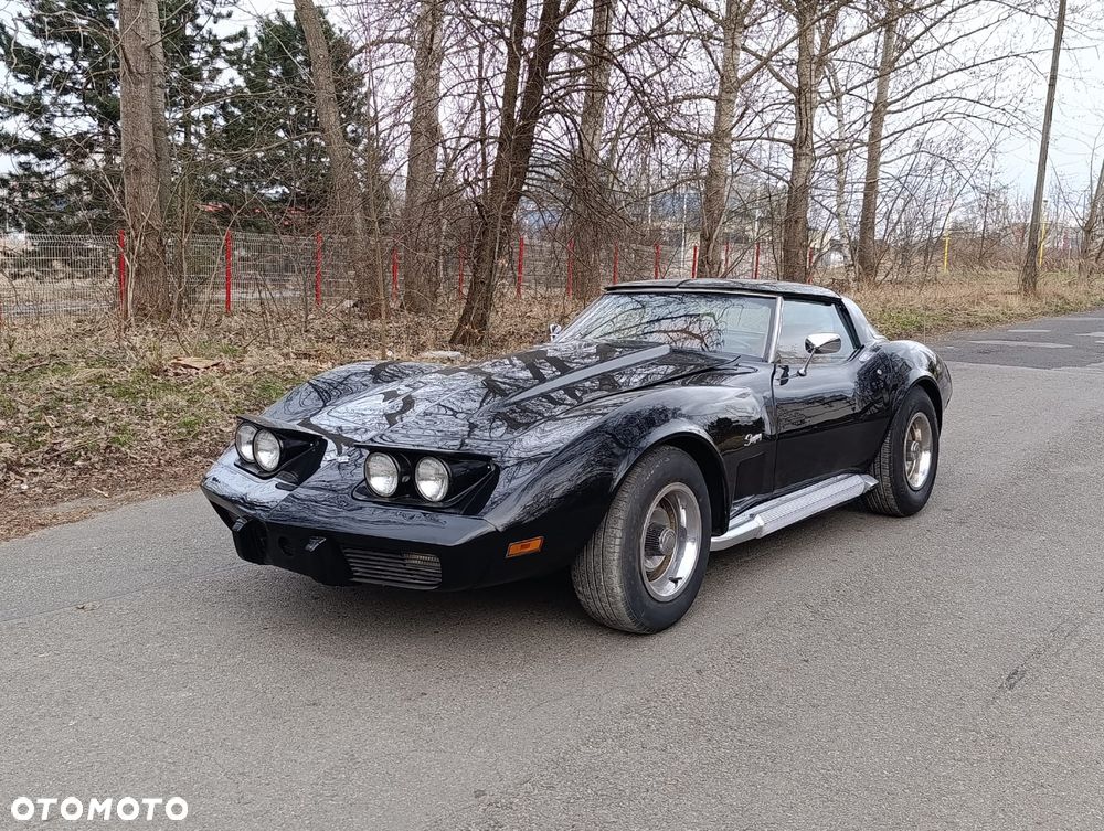 Chevrolet Corvette - 1