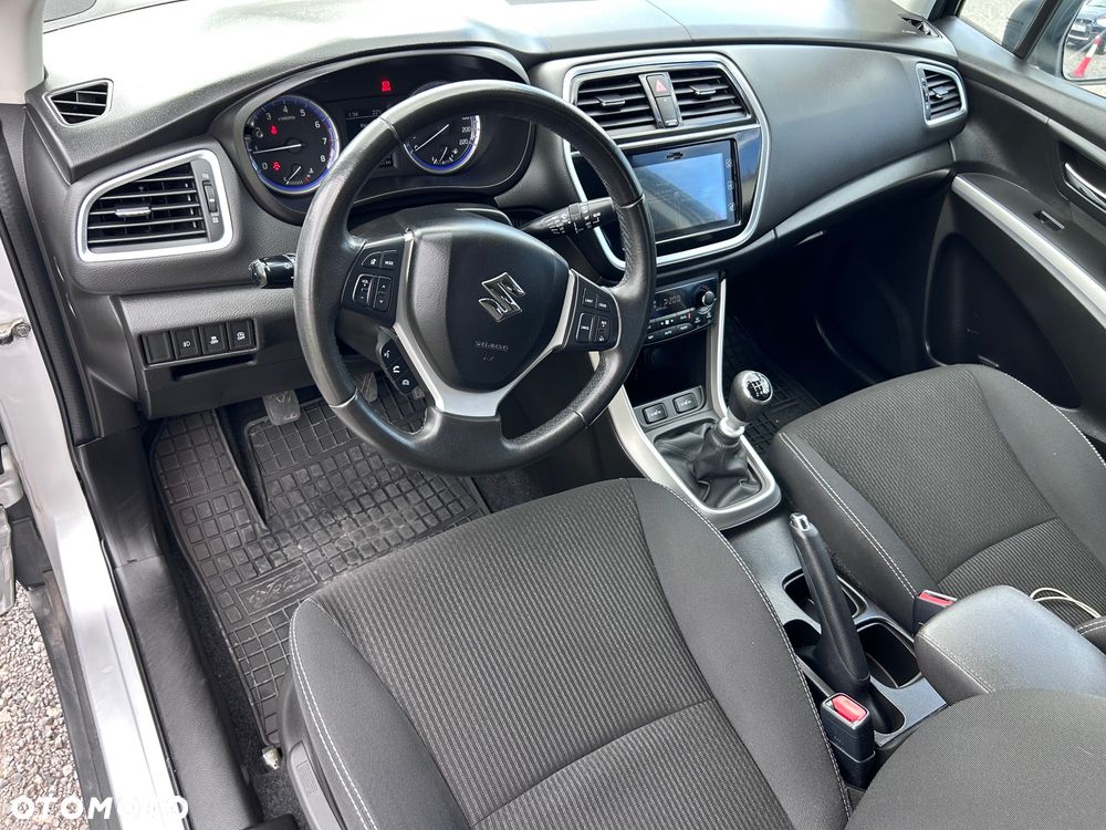 Suzuki SX4 S-Cross 1.4 T Premium - 12