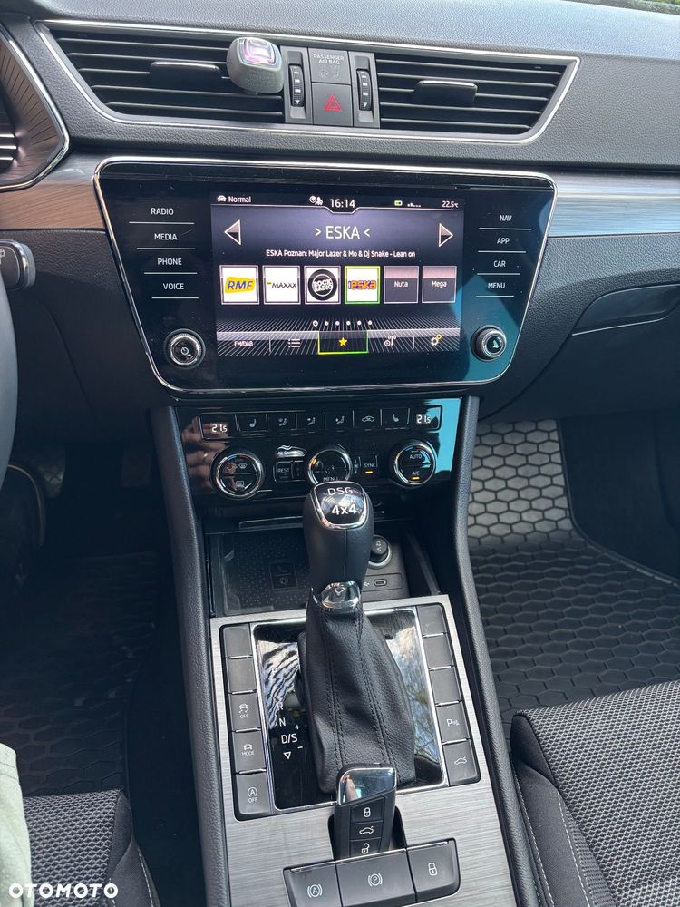 Skoda Superb 2.0 TSI 4x4 Style DSG - 11