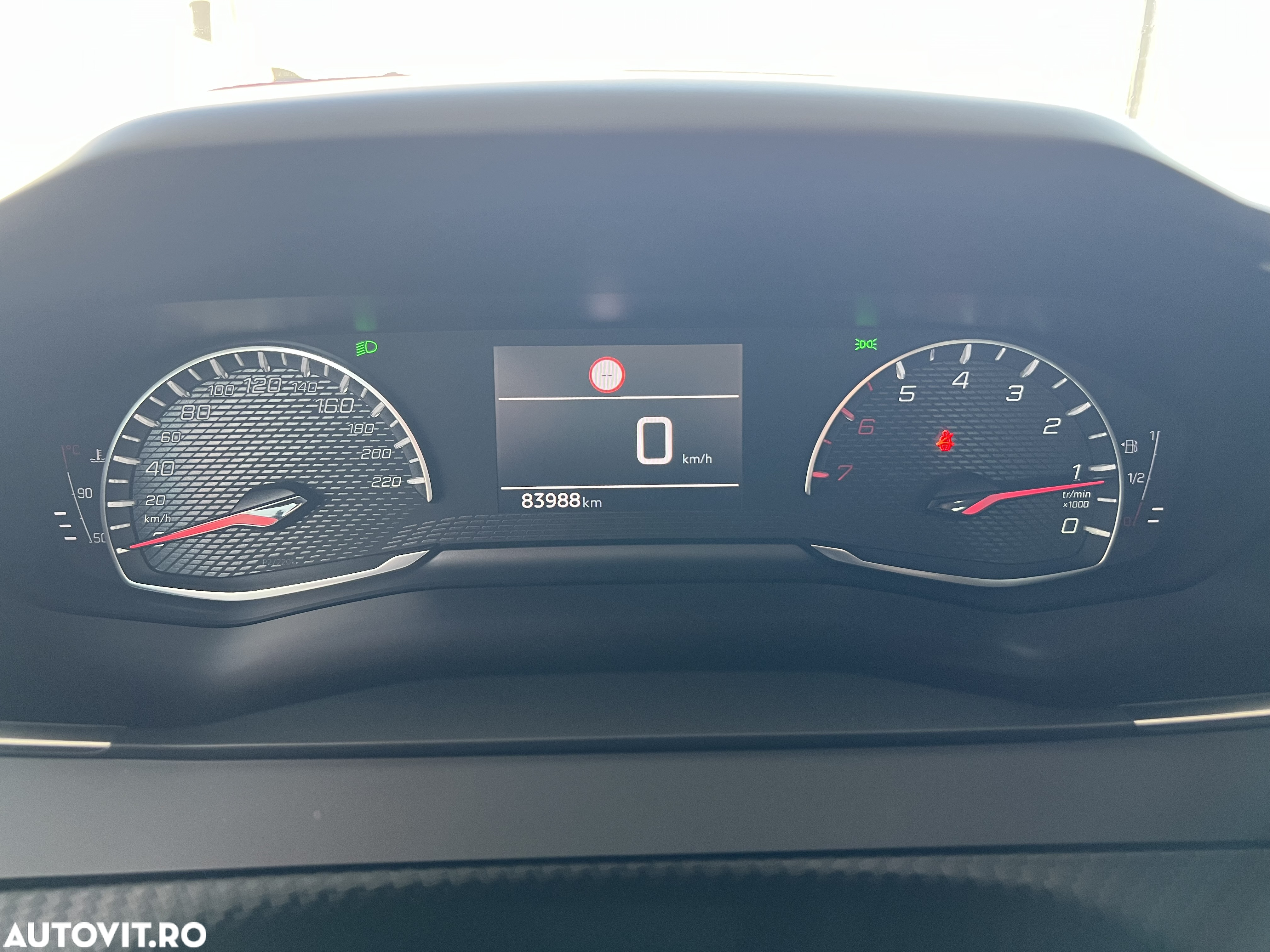 Peugeot 208 1.2L PureTech 75 S&S BVM5 Active - 14
