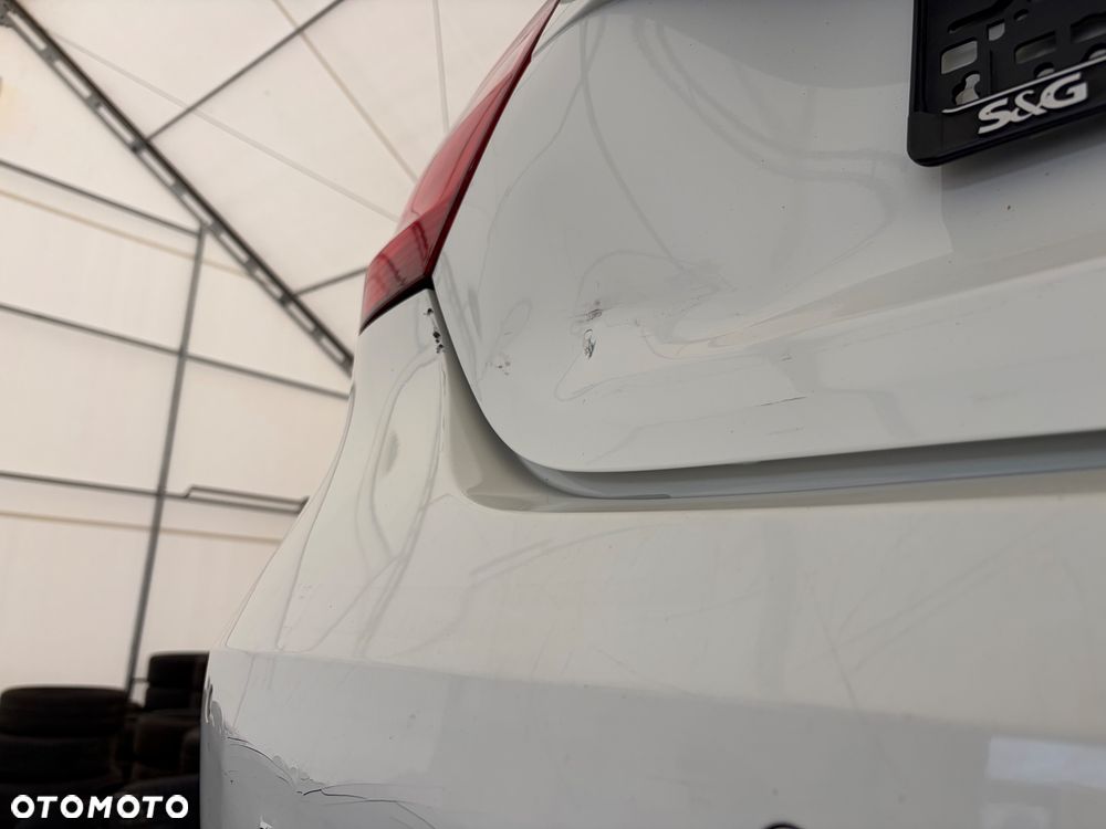 Mercedes-Benz Klasa A 180 BlueEfficiency Edition - 37