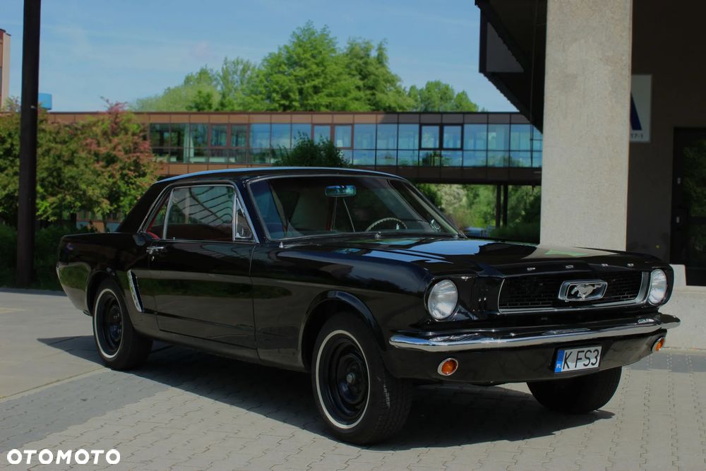 Ford Mustang - 5