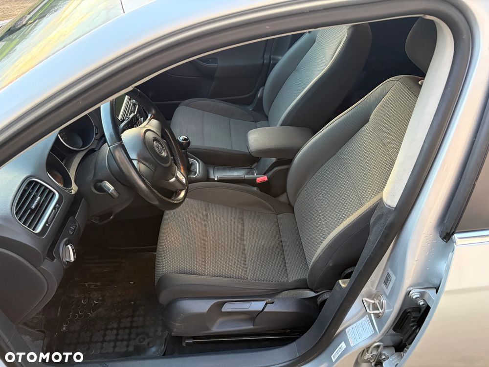 Volkswagen Golf 1.6 TDI Highline - 7