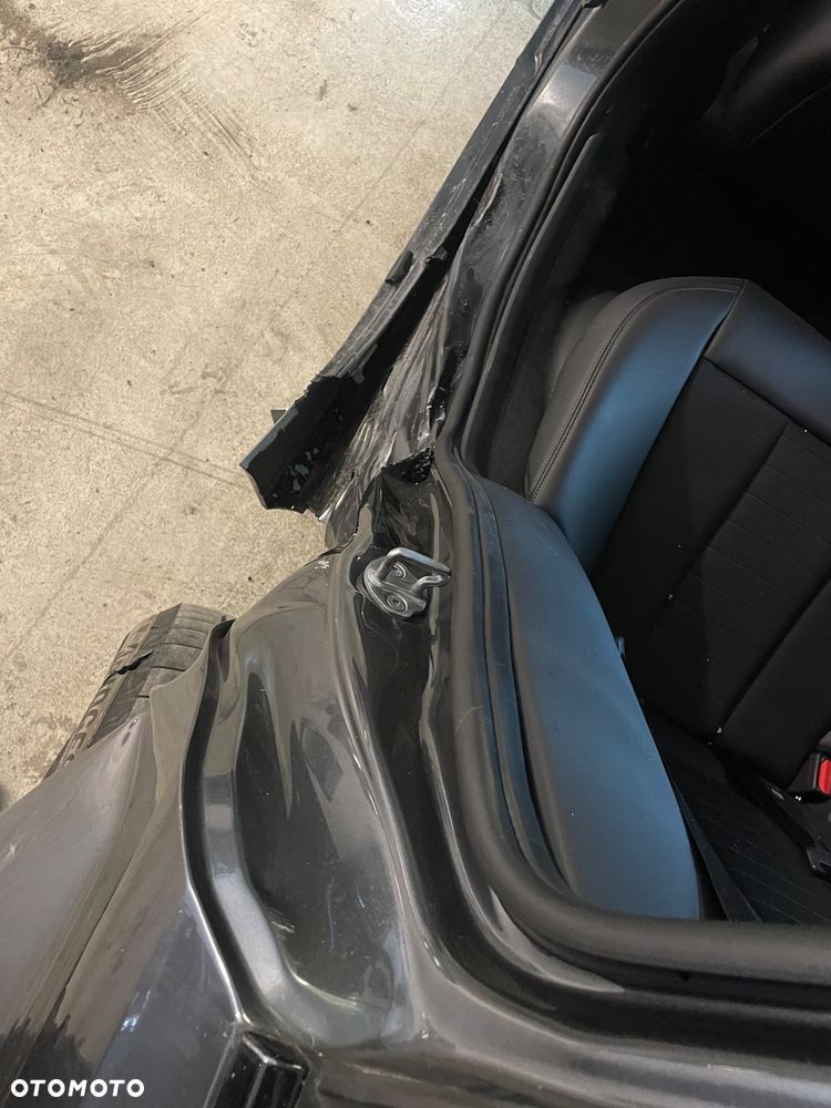 BMW Seria 3 318d Sport Line - 17