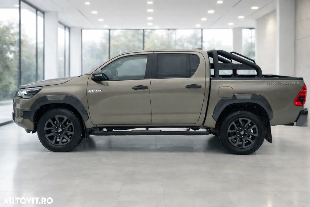 Toyota Hilux 2.8D 204CP 4x4 Double Cab AT Invincible Color Edition - 4