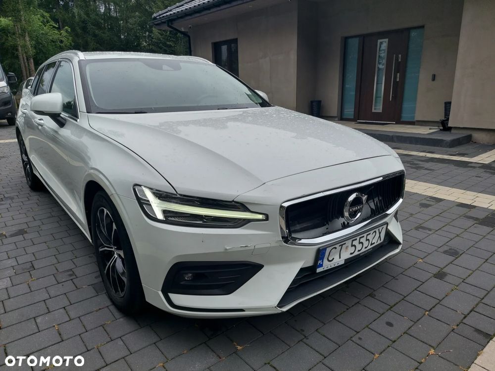 Volvo V60 B3 B Momentum Pro