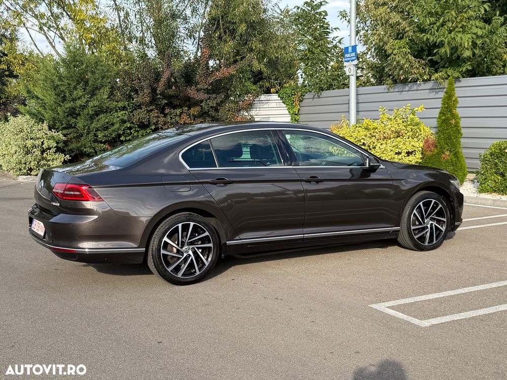 Volkswagen Passat - 4