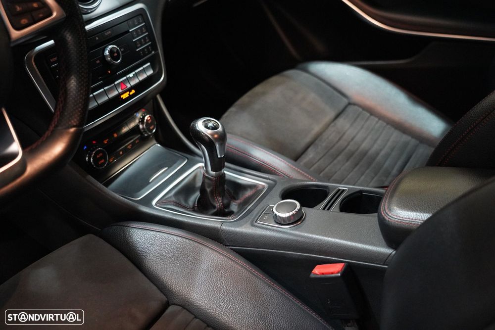 Mercedes-Benz GLA 180 CDI AMG Line - 23