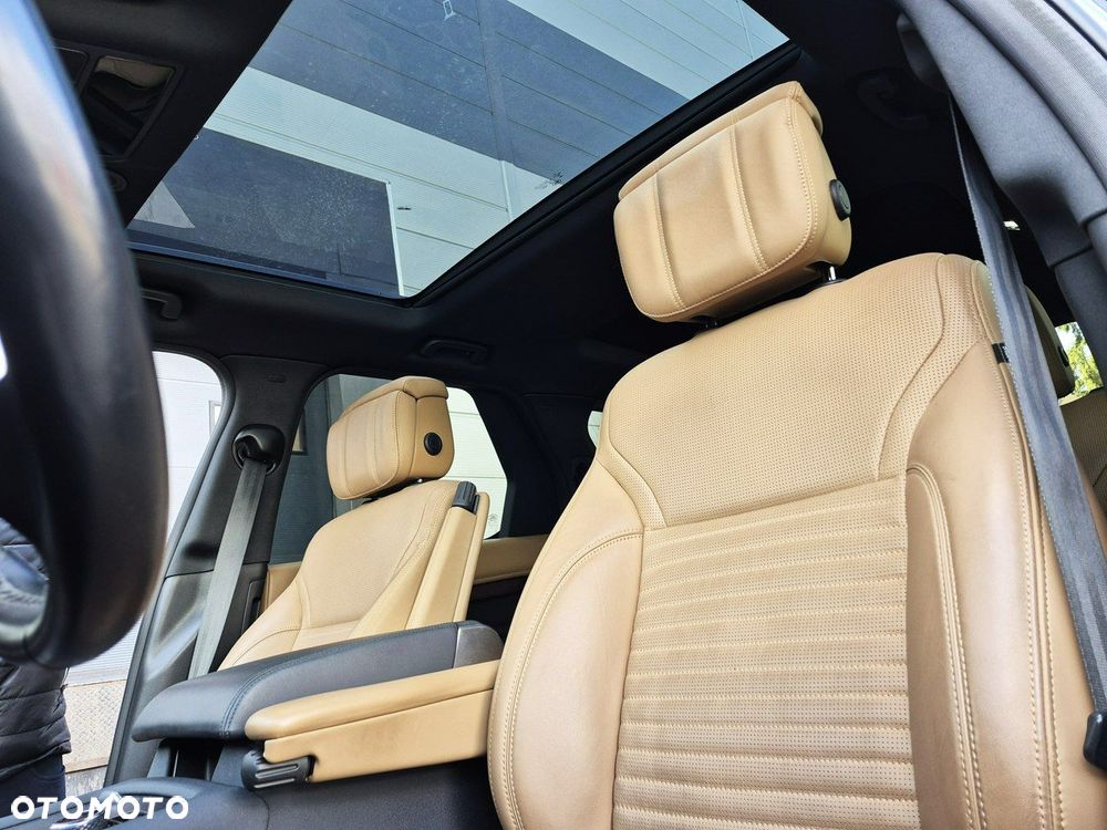 Land Rover Discovery 3.0 D300 mHEV R-Dynamic HSE - 40