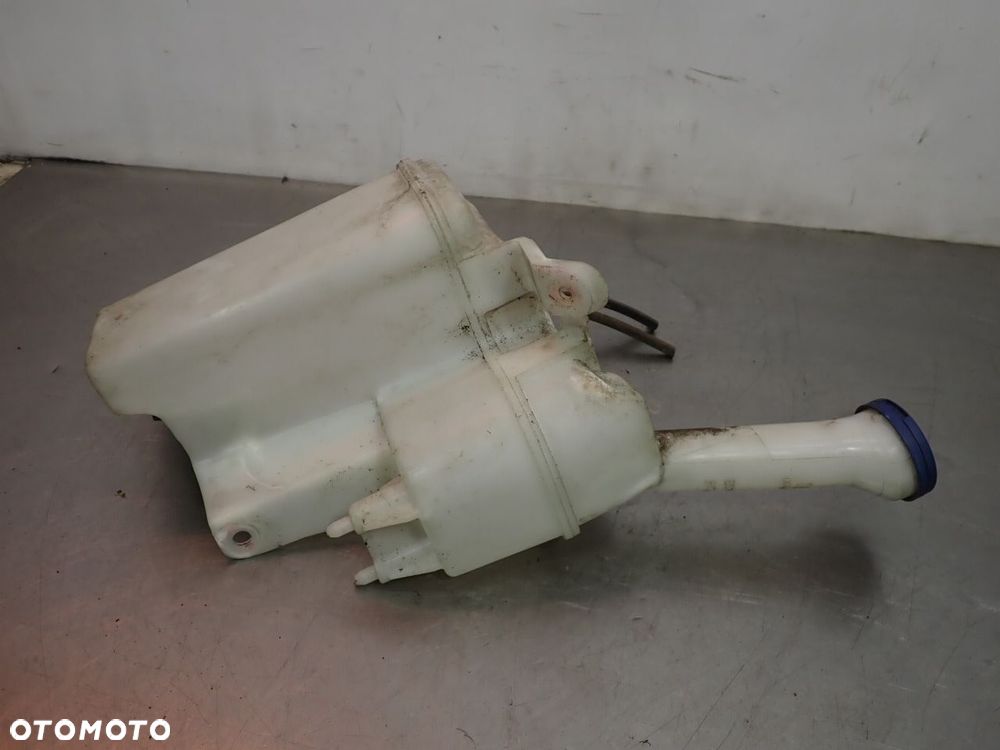 ZBIORNICZEK SPRYSKIWACZY PEUGEOT 107 - 4