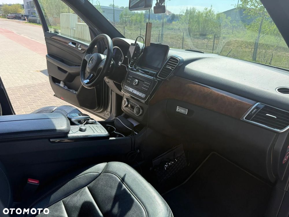 Mercedes-Benz GLE 350 d 4-Matic - 11
