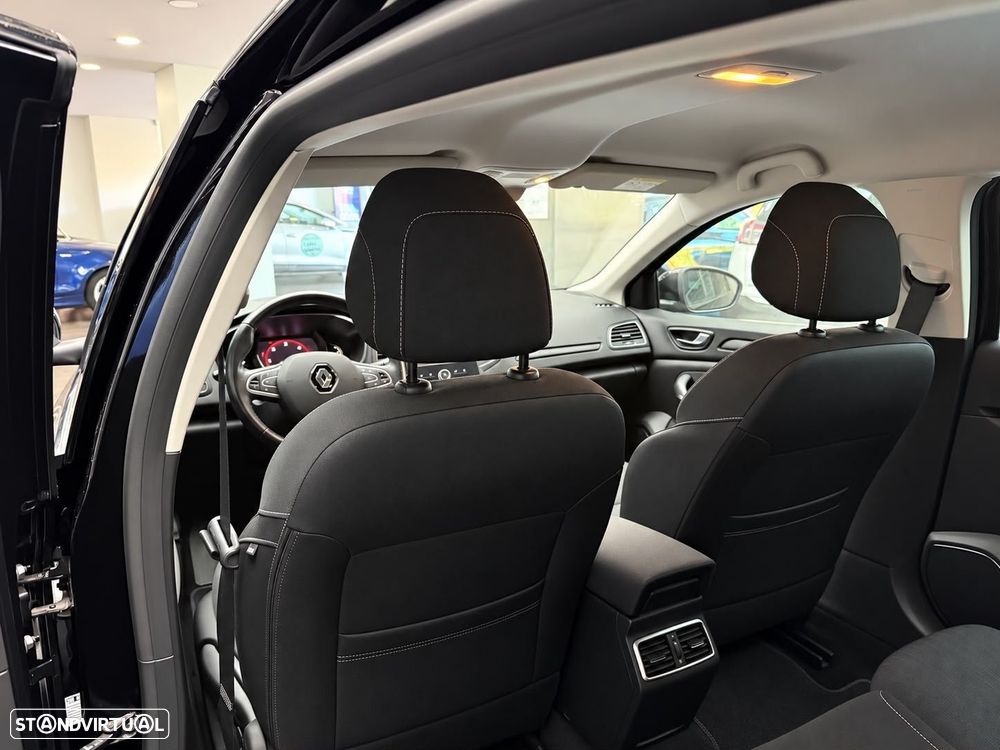 Renault Mégane Sport Tourer 1.5 Blue dCi Limited C/PM+Pneu - 29
