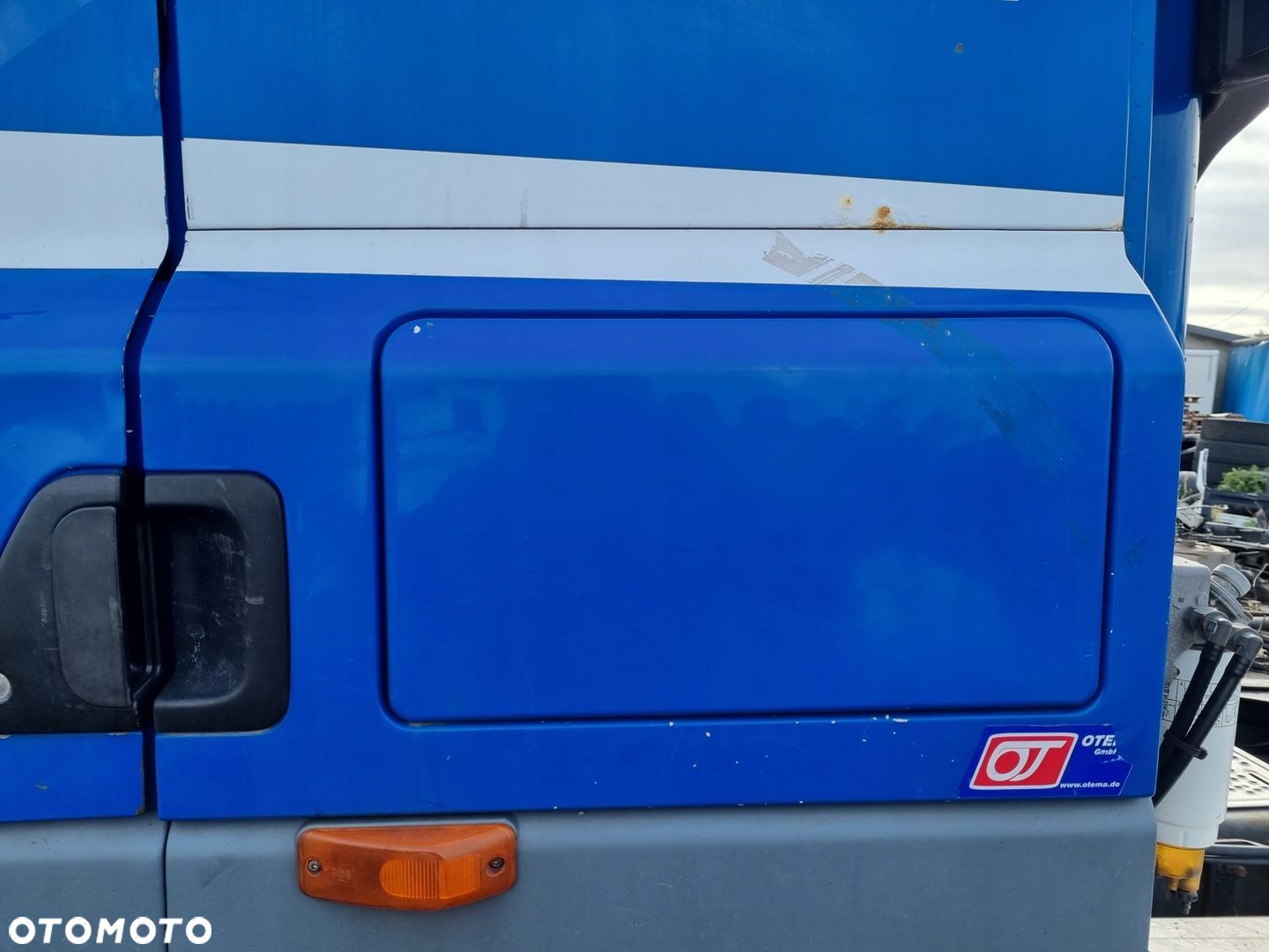 DAF 65 75 85 CF Przedłużenie Kabiny Stopnicy LH - 1