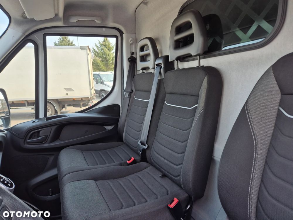 Iveco 35S16A8V (32670) - 17