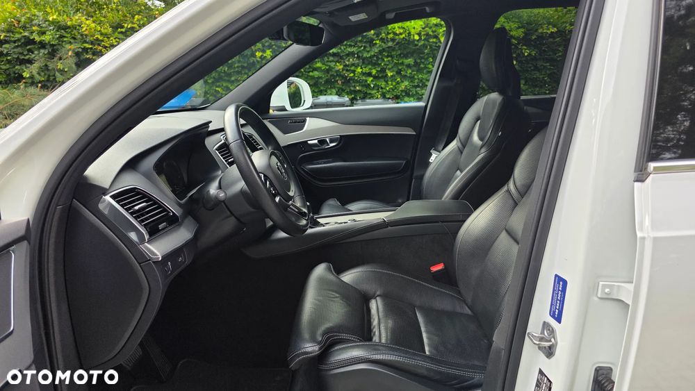Volvo XC 90 D5 SCR AWD Inscription 7os - 26