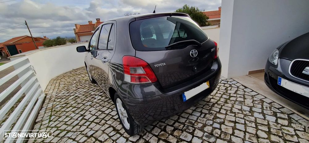 Toyota Yaris 1.0 VVT-i Comfort - 2