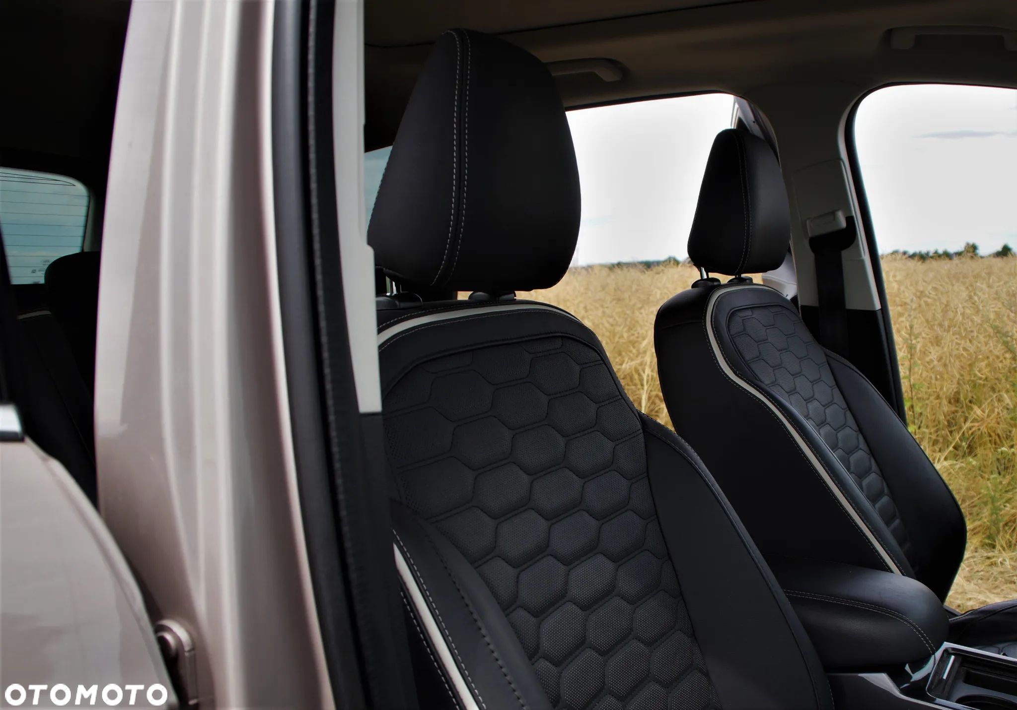 Ford Kuga - 25