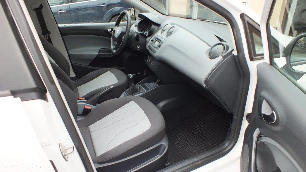 Seat Ibiza 1.4 16V Reference - 6