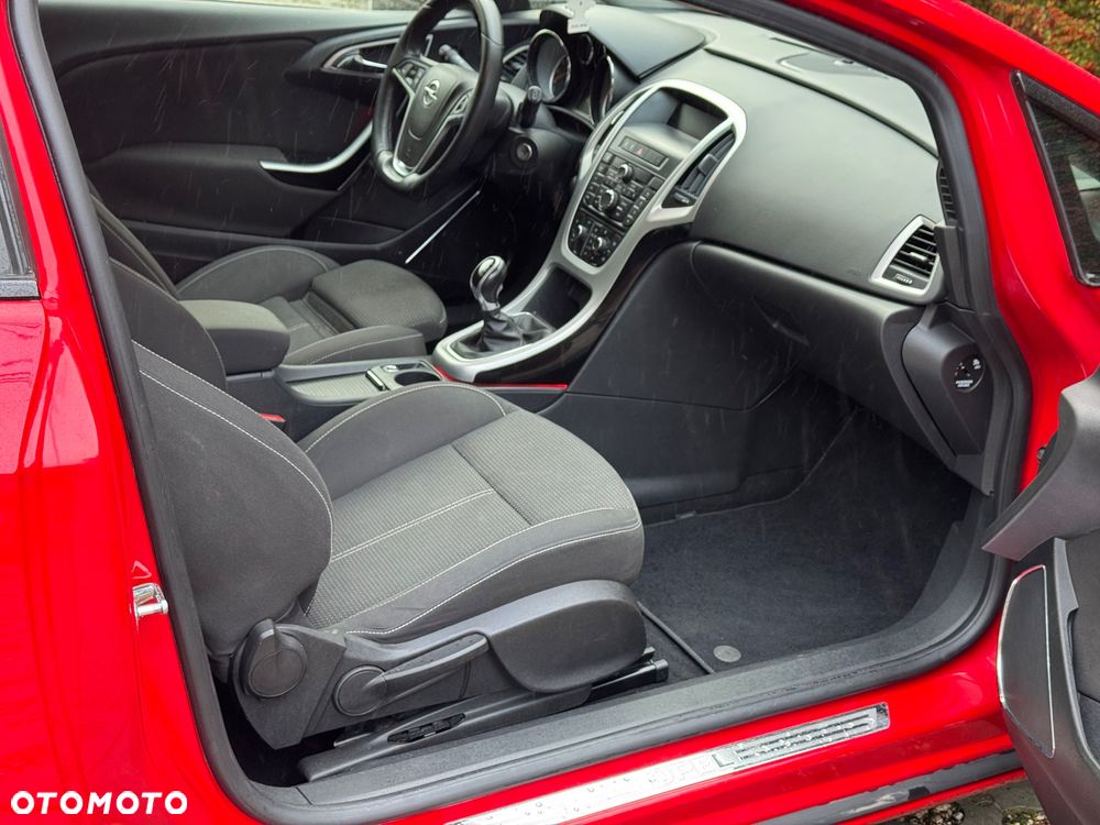 Opel Astra GTC 1.6 Turbo Edition - 14