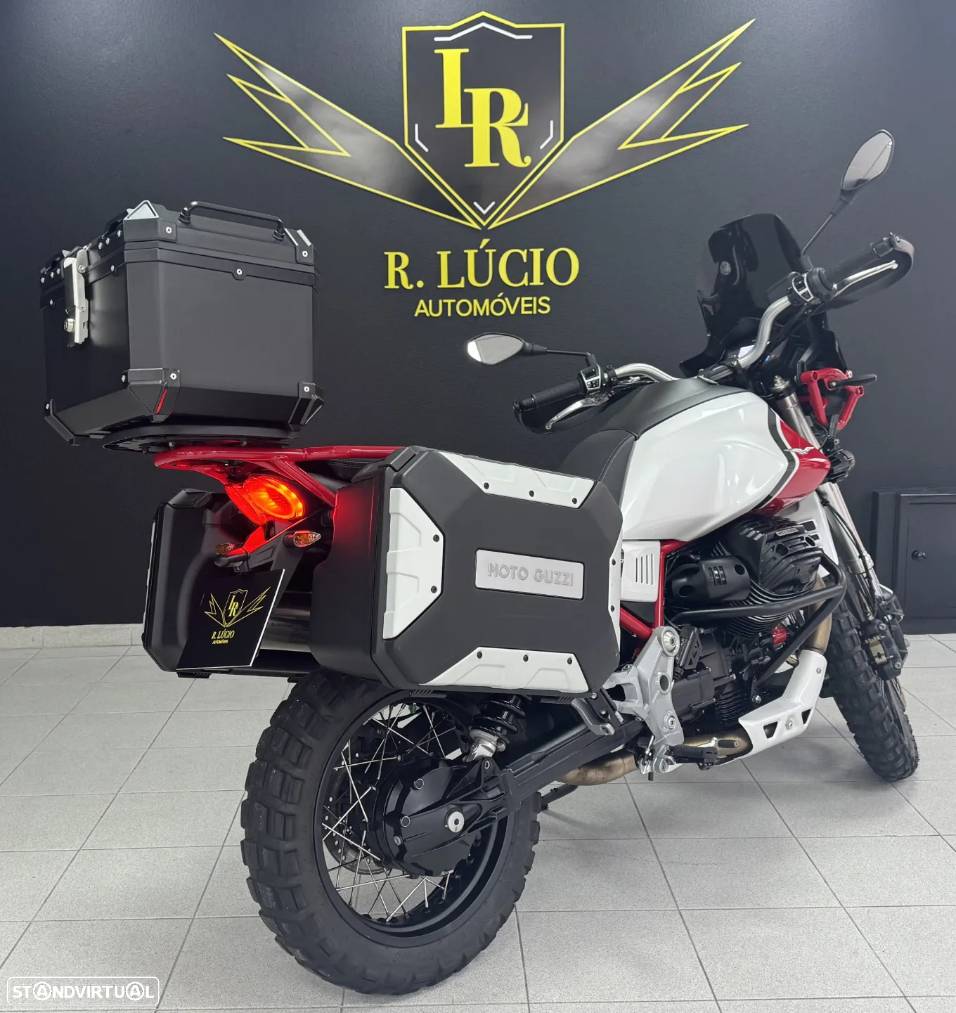 Moto Guzzi V85 - 8