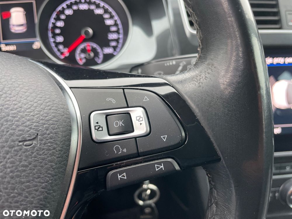 Volkswagen Golf 1.4 TSI BMT Comfortline - 25