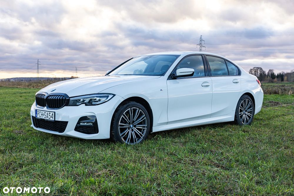 BMW Seria 3 320i xDrive M Sport Sport - 13