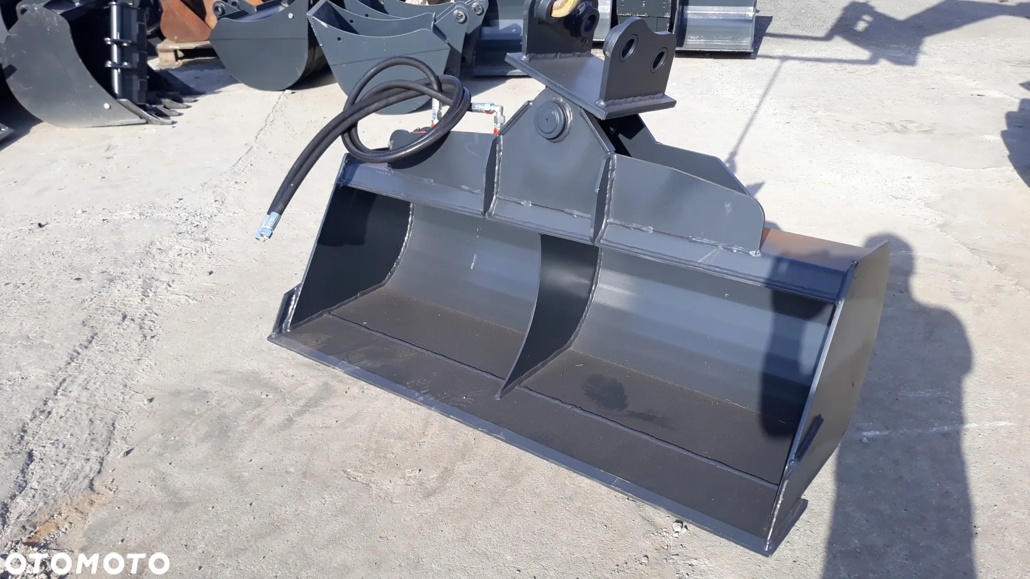 Łyżka hydrauliczna 120 cm JCB 8025, 8030 NOWA - 2