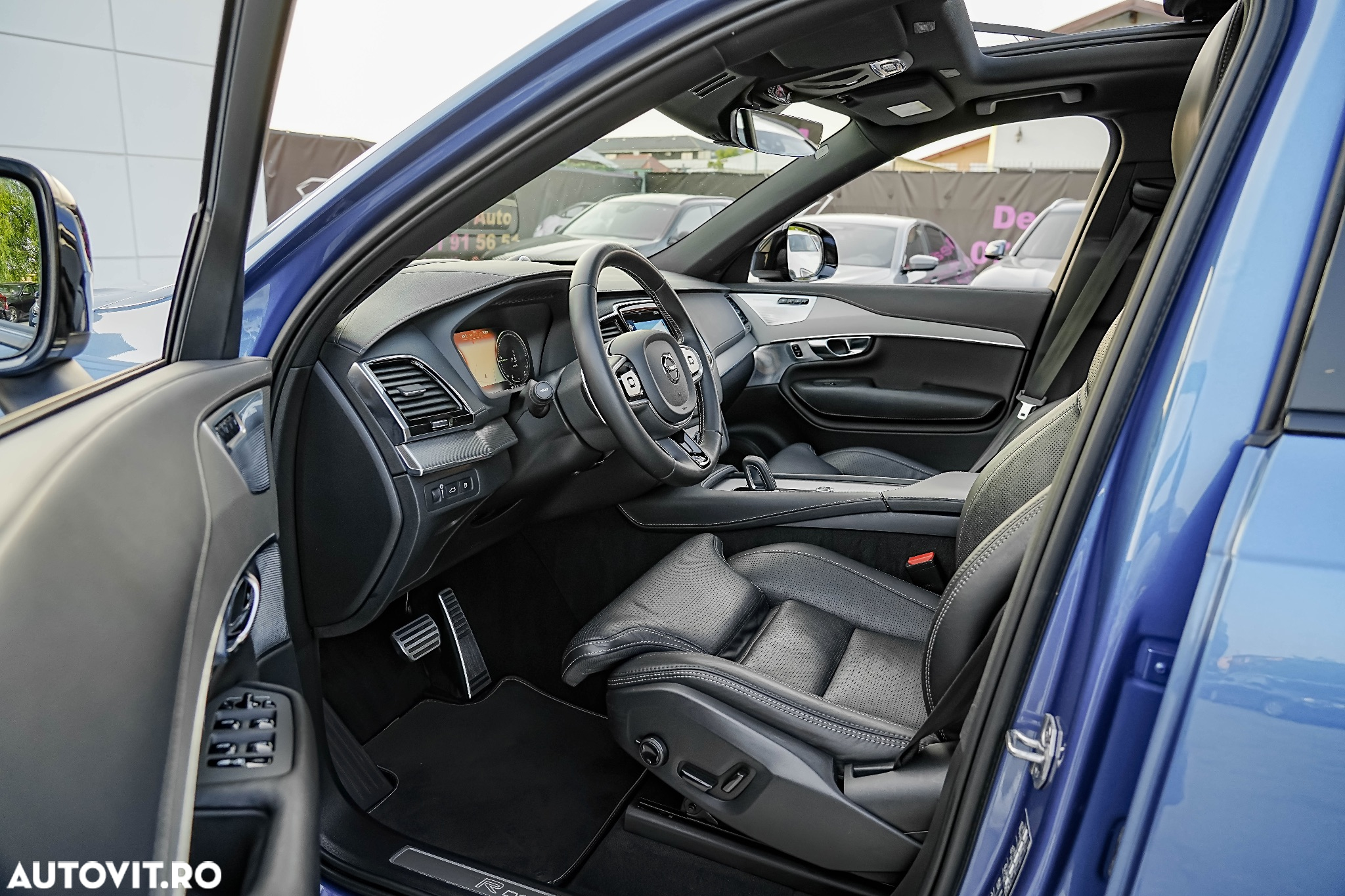 Volvo XC 90 Recharge T8 eAWD R-Design - 12