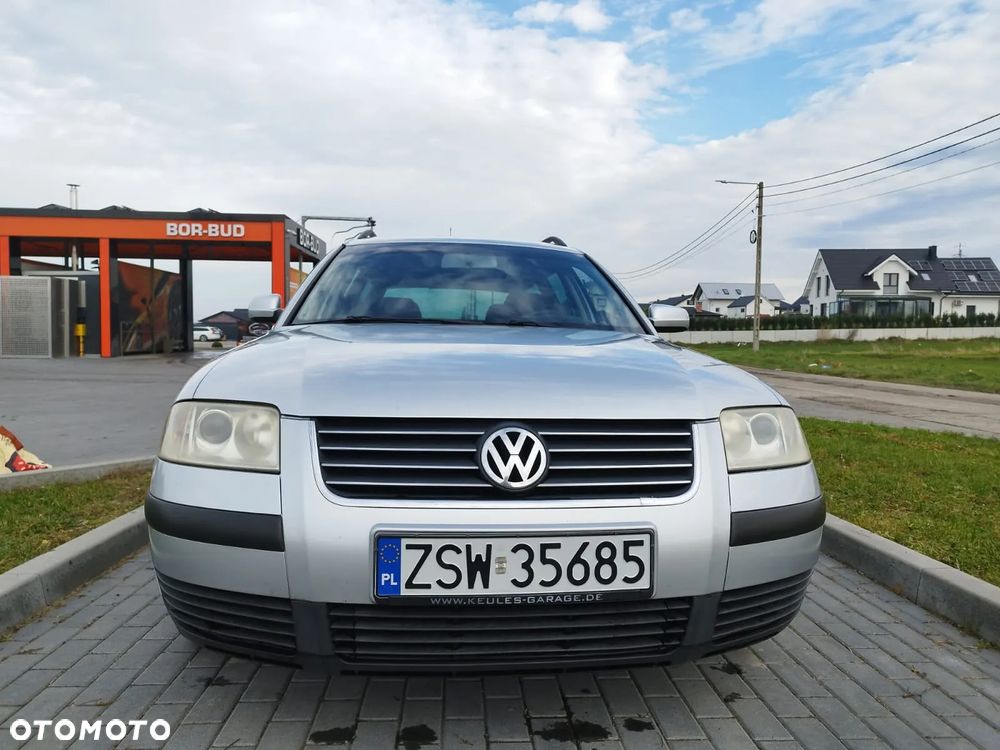 Volkswagen Passat 1.6 Comfortline - 1