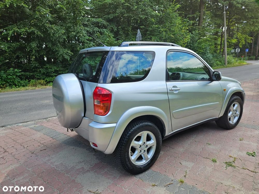 Toyota RAV4 - 5