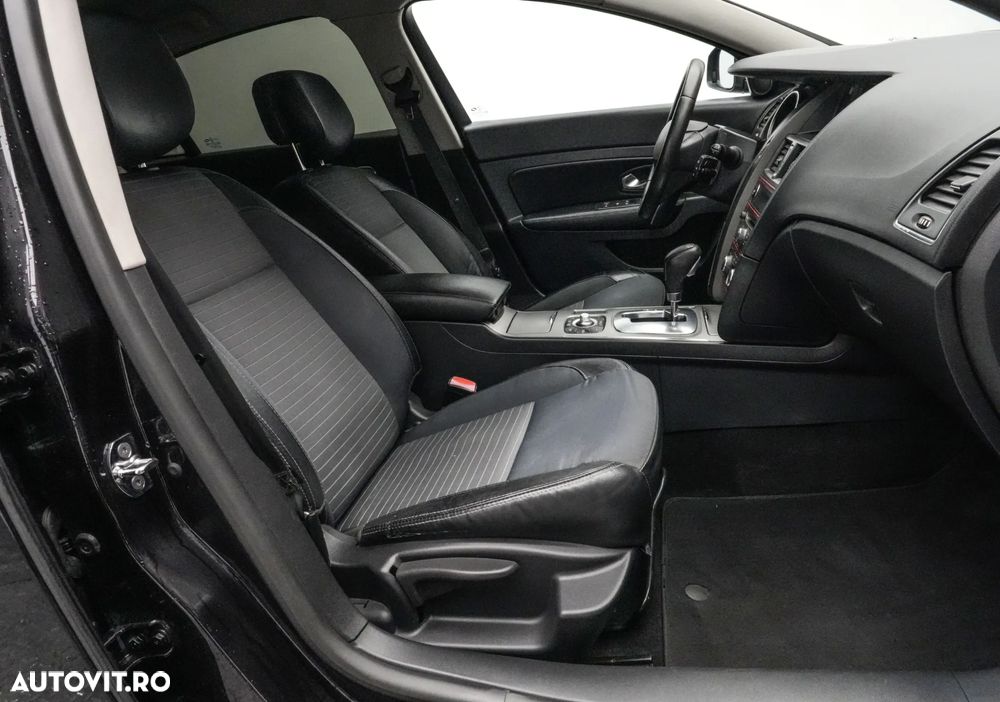 Renault Latitude 2.0 dCi Luxury CVA - 14